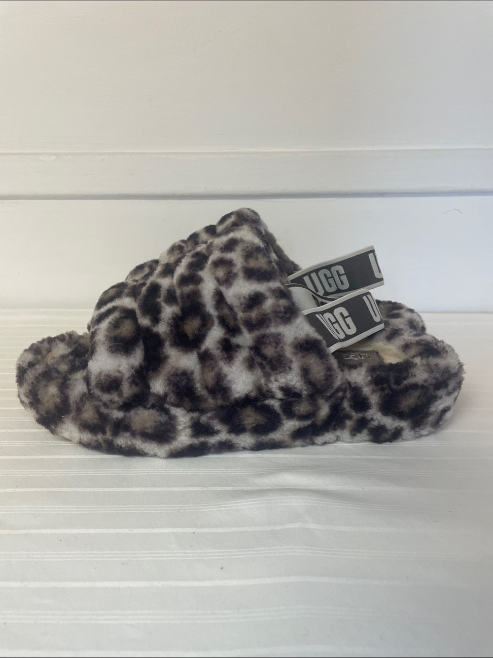 Ugg Fluff Yeah Slippers in animal print women’s size 9